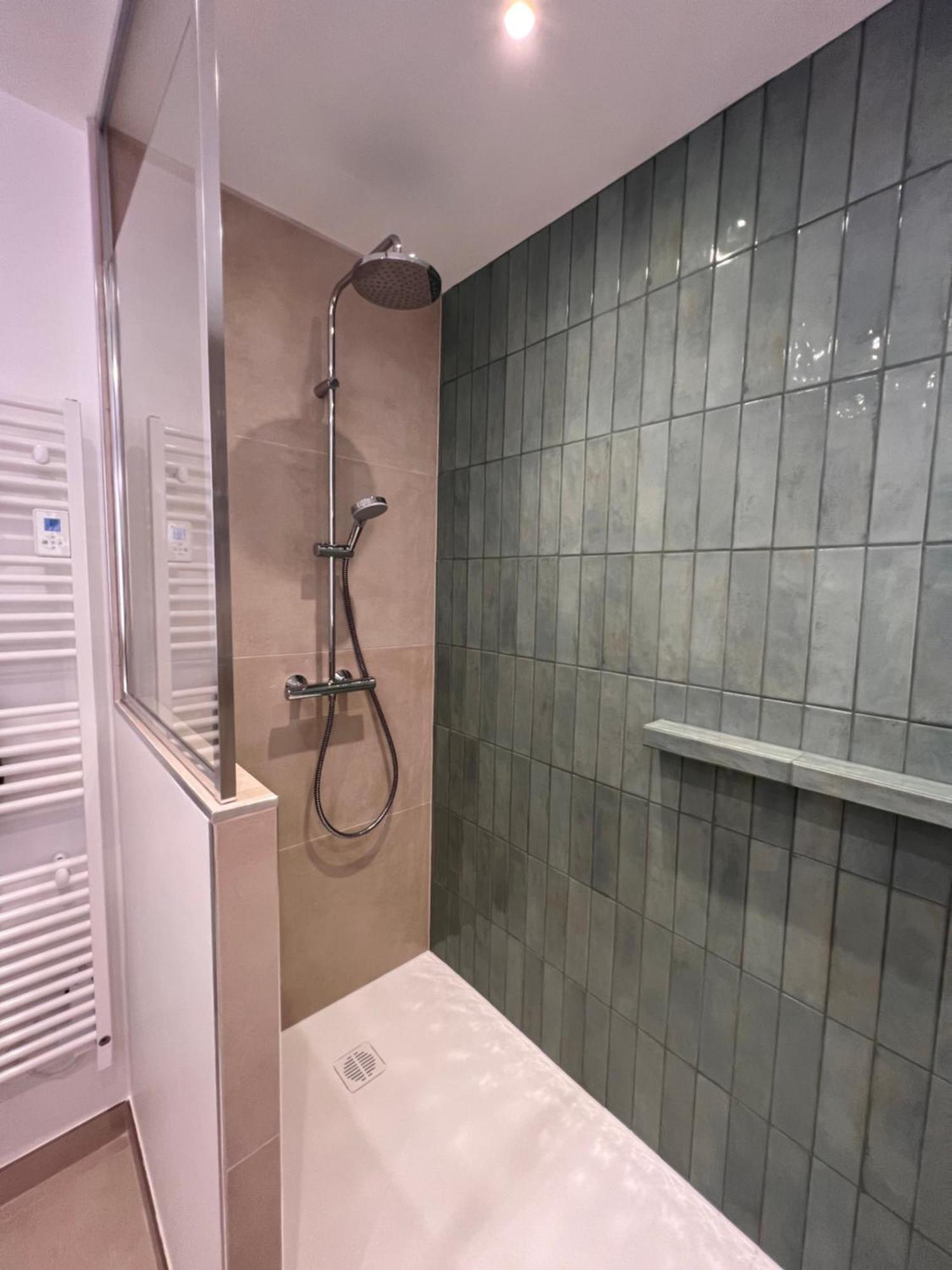 Simone, Appartement Maison, Quartier Calme, Grande Terrasse, Spa, Barbecue, 2 Chambres Frejus Ngoại thất bức ảnh