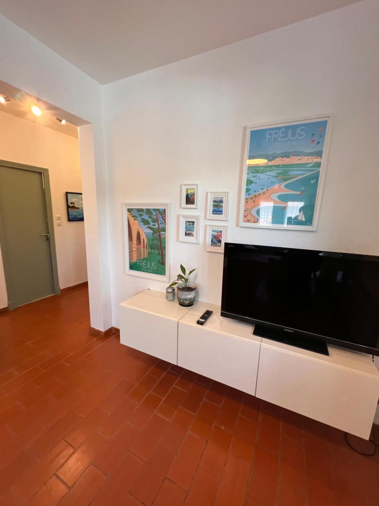 Simone, Appartement Maison, Quartier Calme, Grande Terrasse, Spa, Barbecue, 2 Chambres Frejus Ngoại thất bức ảnh