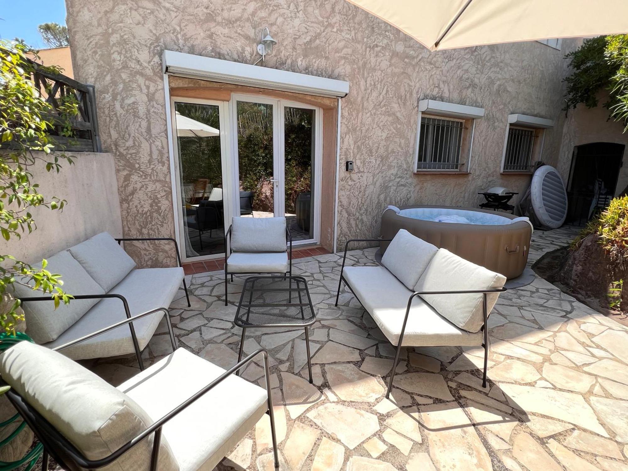 Simone, Appartement Maison, Quartier Calme, Grande Terrasse, Spa, Barbecue, 2 Chambres Frejus Ngoại thất bức ảnh
